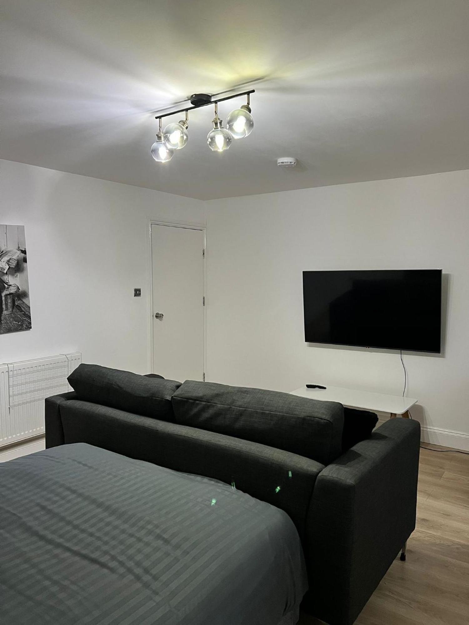 Cosy Guest House In Whitechapel Londres Exterior foto